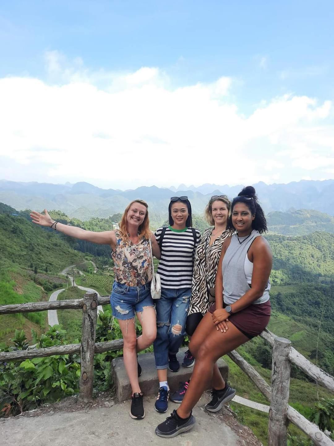 Napoli Hostel Chan Chau Екстериор снимка
