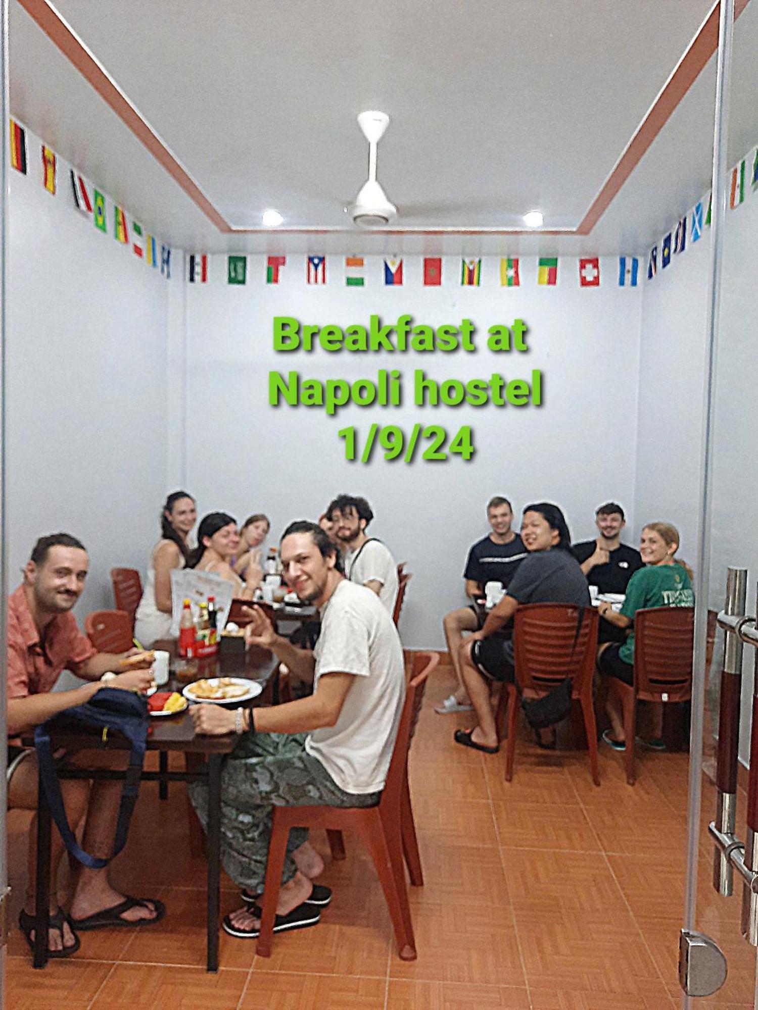 Napoli Hostel Chan Chau Екстериор снимка